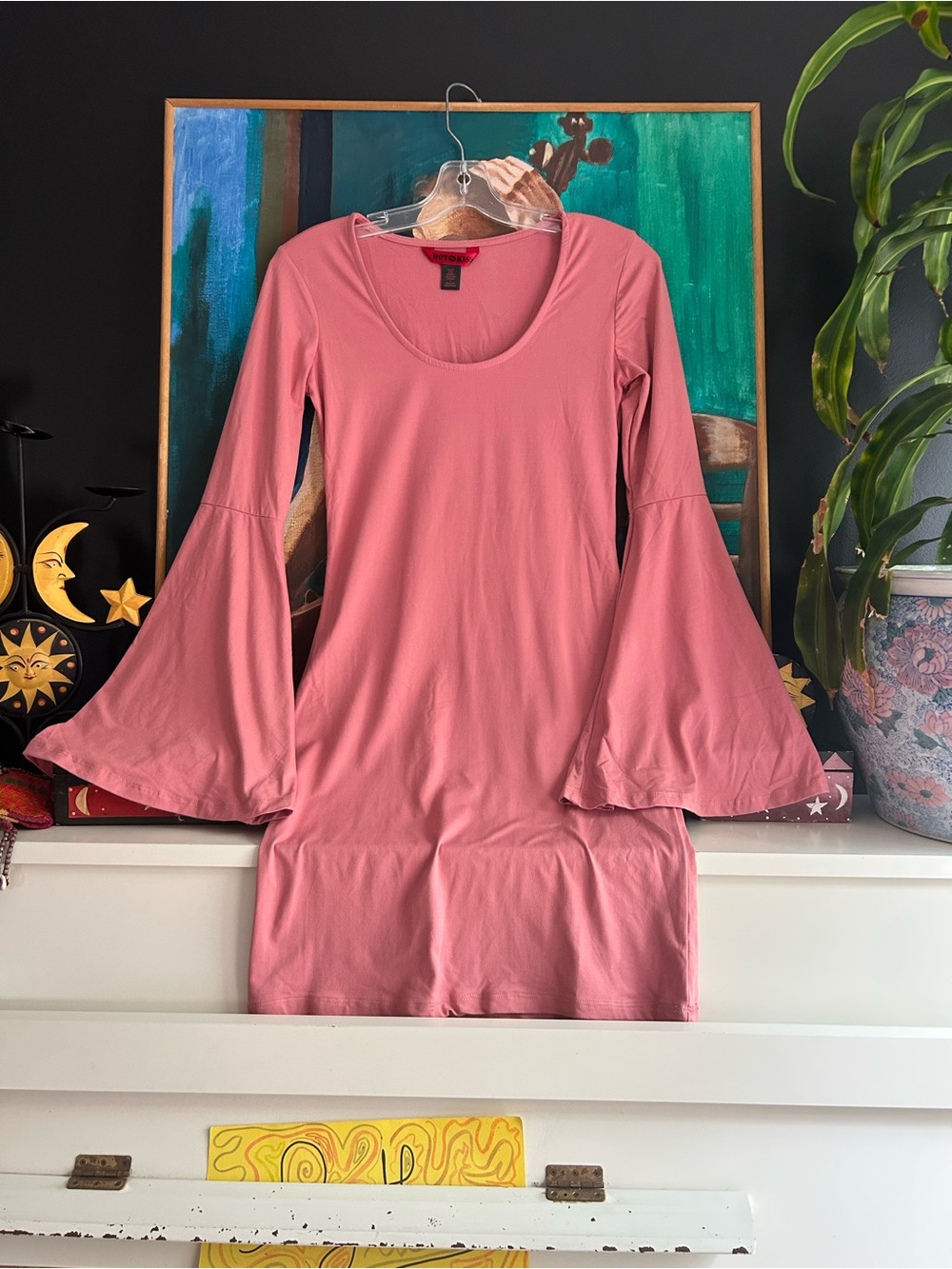 Hot Kiss Pink Bell Sleeve Mini Dress M Y2K 70s Boho Flare Sleeve Mod Retro